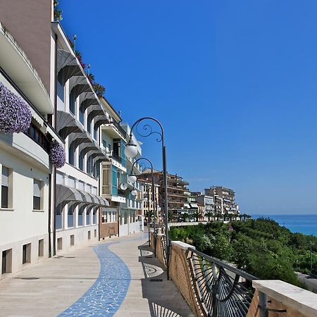 Hotel Ideale أورتونا المظهر الخارجي الصورة